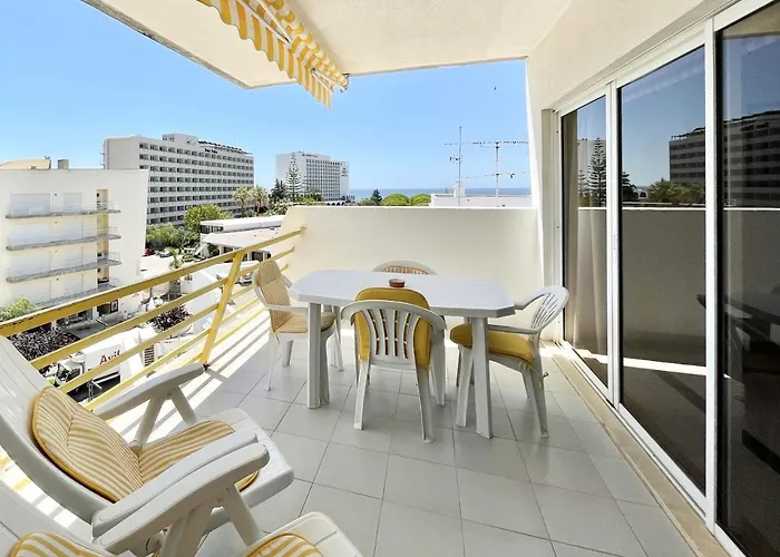 Alcharb - Pool & City Center - Vilamoura